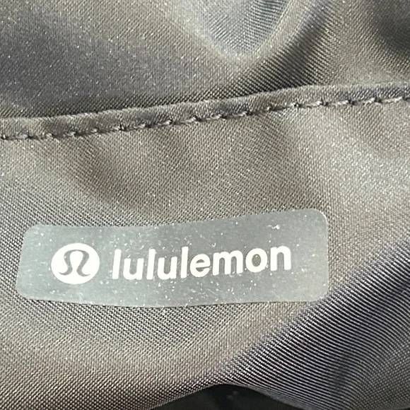 LULULEMON athletica On My Level Black Tote Bag 20L - Picture 8 of 10